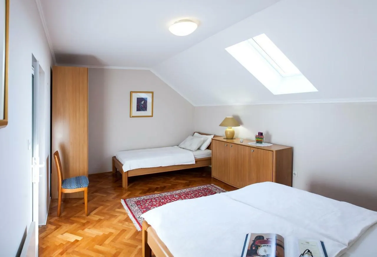 Apartments Rafaj Pula 0*,  Croatia